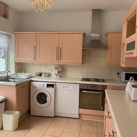 Starlight Self Service Accommodation Leigh  Extérieur photo