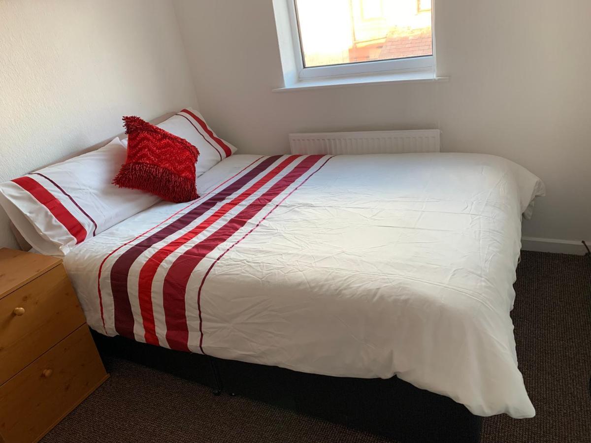 Starlight Self Service Accommodation Leigh  Extérieur photo