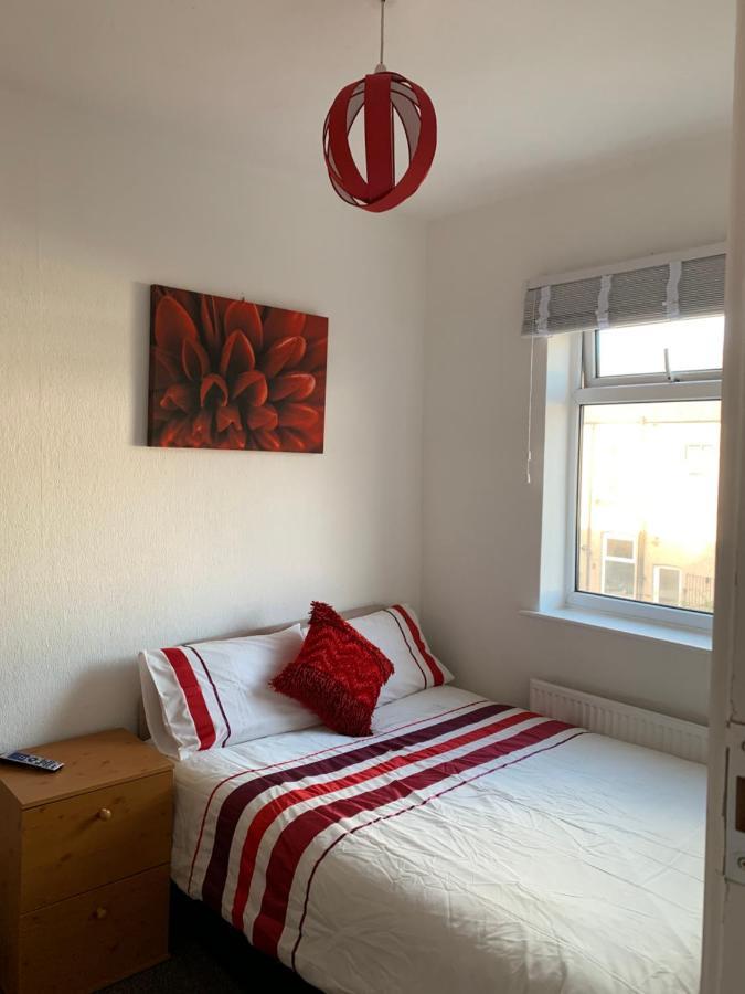 Starlight Self Service Accommodation Leigh  Extérieur photo