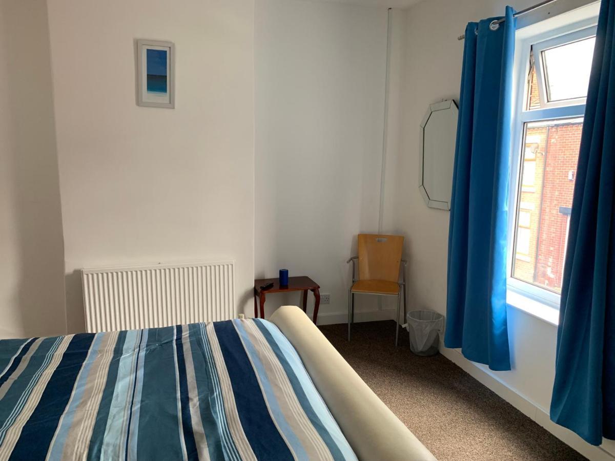 Starlight Self Service Accommodation Leigh  Extérieur photo